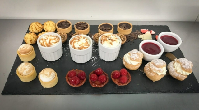 Plateau ardoise pâtisserie