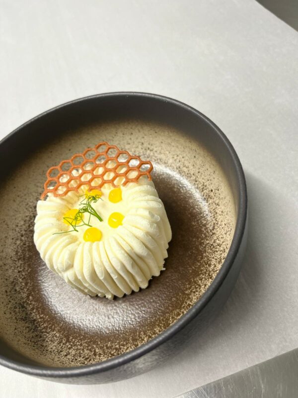 gateau douceur exotique coco mangue passion traiteur a commander en ligne